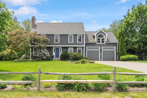 Attached, Backyard, Exterior, Facade, Georgian