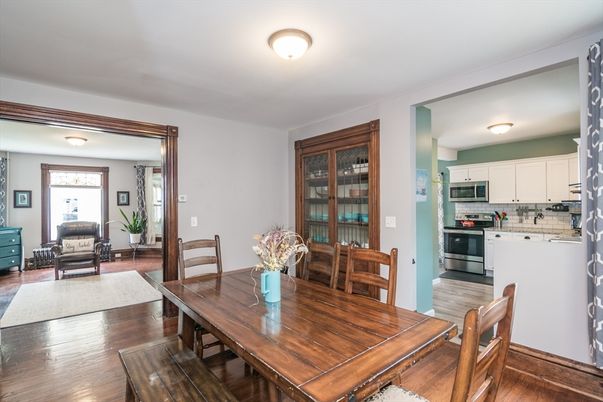 Dining room, Interior, Kitchen, Stainless Steel Appliances, Wood Texture Flooring
