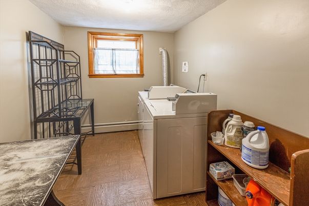 Interior, Washer, Wood Texture Flooring