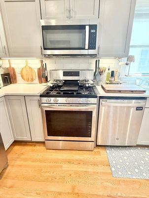 Interior, Kitchen, Stainless Steel Appliances, Wood Texture Flooring