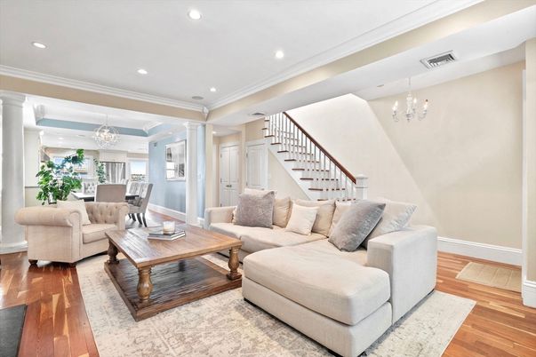 Chandelier, Dining room, Interior, Living room, Recessed Lighting, Wood Texture Flooring