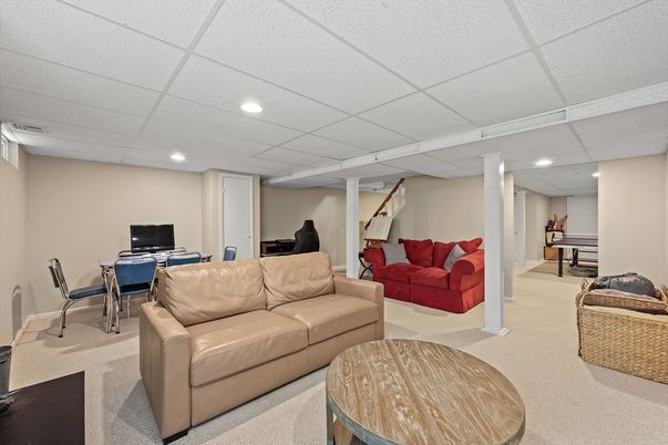 Dining room, Interior, Living room, Recessed Lighting