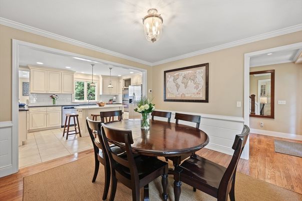 Dining room, Interior, Kitchen, Pendant Lights, Recessed Lighting, Wood Texture Flooring