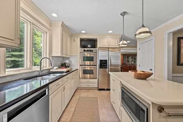 Interior, Kitchen, Pendant Lights, Recessed Lighting, Stainless Steel Appliances