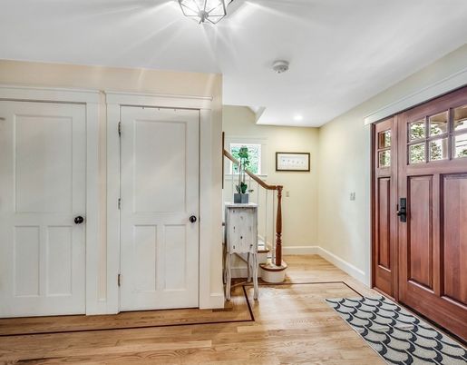 Interior, Recessed Lighting, Wood Texture Flooring