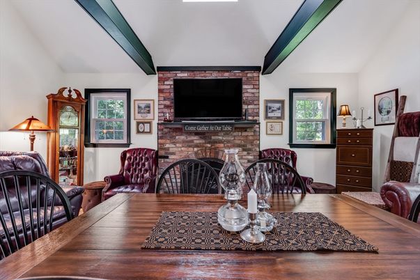 Dining room, Fireplace, Interior