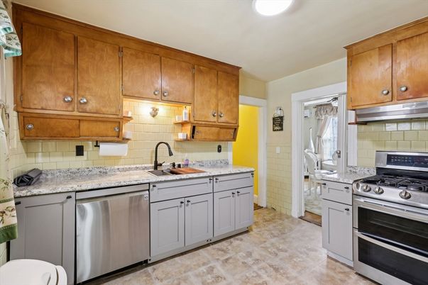 Interior, Kitchen, Stainless Steel Appliances