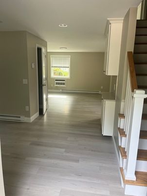 Empty room, Interior, Recessed Lighting, Wood Texture Flooring