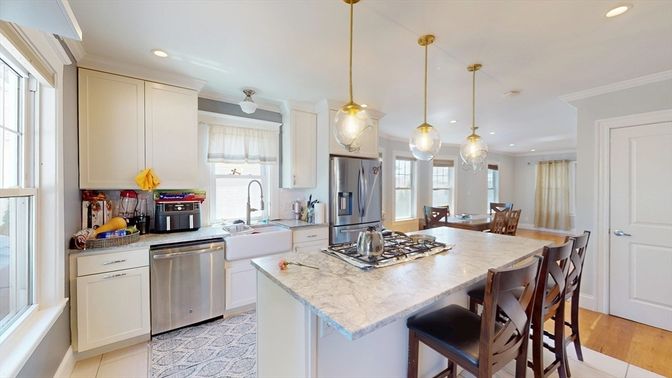 Dining room, Interior, Kitchen, Pendant Lights, Recessed Lighting, Stainless Steel Appliances, Wood Texture Flooring