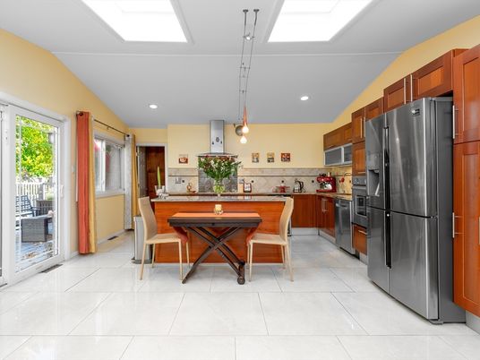 Dining room, Interior, Kitchen, Pendant Lights, Recessed Lighting