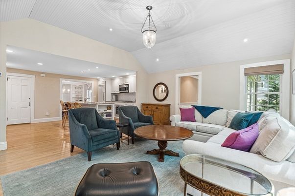 Interior, Kitchen, Living room, Pendant Lights, Recessed Lighting, Stainless Steel Appliances, Wood Texture Flooring