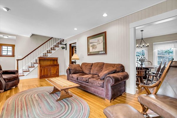Chandelier, Dining room, Interior, Living room, Recessed Lighting, Wood Texture Flooring