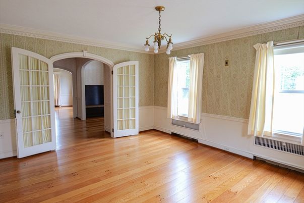 Chandelier, Empty room, Interior, Wood Texture Flooring