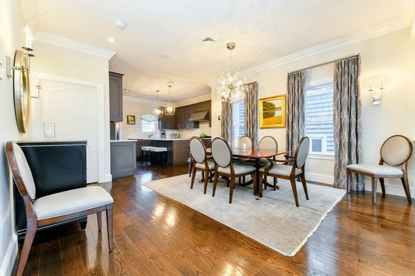 Chandelier, Dining room, Interior, Kitchen, Pendant Lights, Recessed Lighting, Wood Texture Flooring