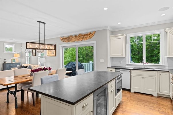 Dining room, Interior, Kitchen, Pendant Lights, Recessed Lighting, Wood Texture Flooring