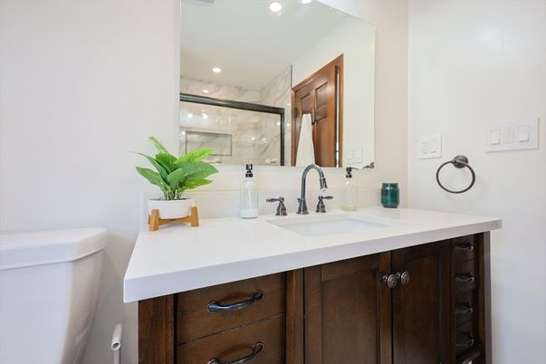 Bathroom, Interior, Recessed Lighting