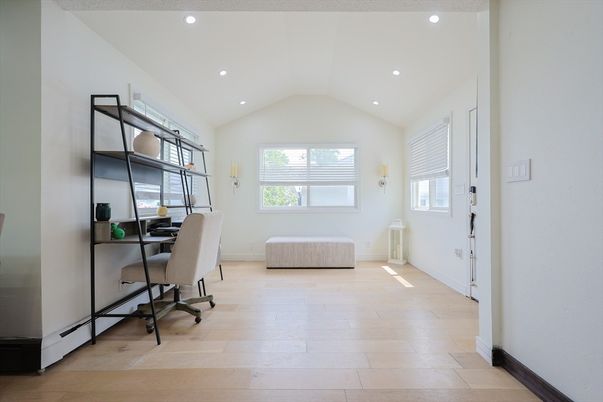 Home Office, Interior, Recessed Lighting, Wood Texture Flooring