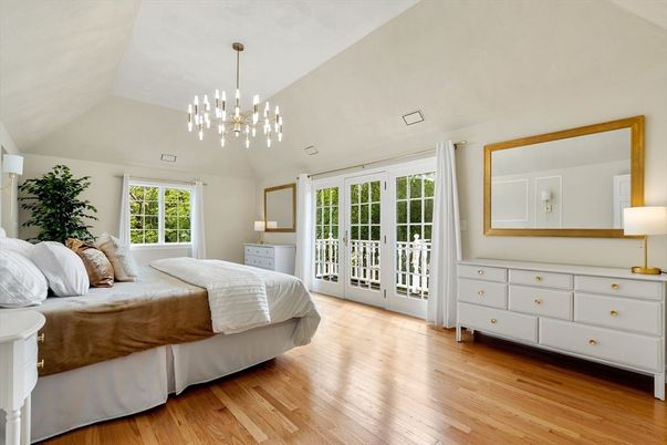 Bedroom, Interior, Pendant Lights, Wood Texture Flooring