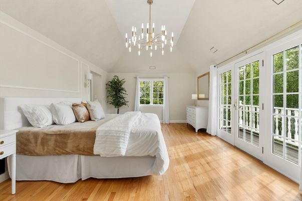 Bedroom, Interior, Pendant Lights, Wood Texture Flooring