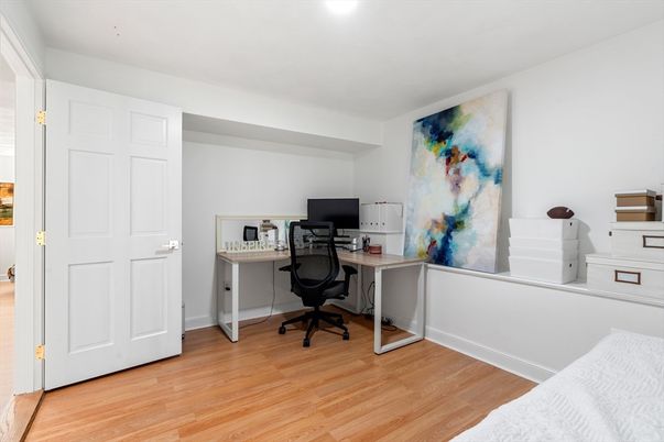 Home Office, Interior, Recessed Lighting, Wood Texture Flooring