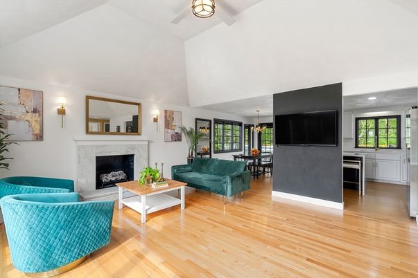 Chandelier, Dining room, Fireplace, Interior, Living room, Pendant Lights, Wood Texture Flooring