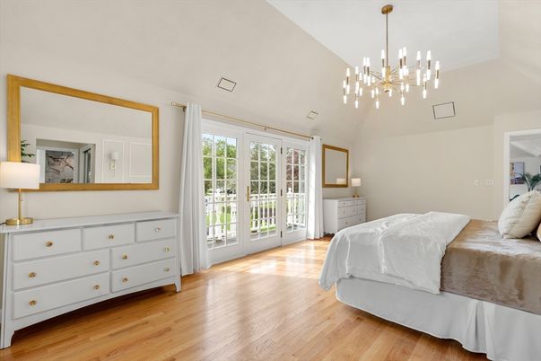 Bedroom, Interior, Pendant Lights, Wood Texture Flooring