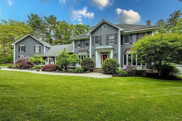 Backyard, Exterior, Facade, Farmhouse
