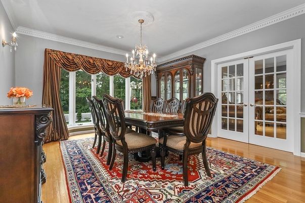 Chandelier, Dining room, Interior, Recessed Lighting, Wood Texture Flooring