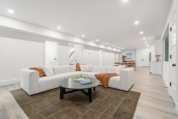 Interior, Living room, Recessed Lighting, Wood Texture Flooring