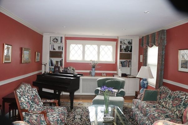 Interior, Living room, Piano, Recessed Lighting, Wood Texture Flooring