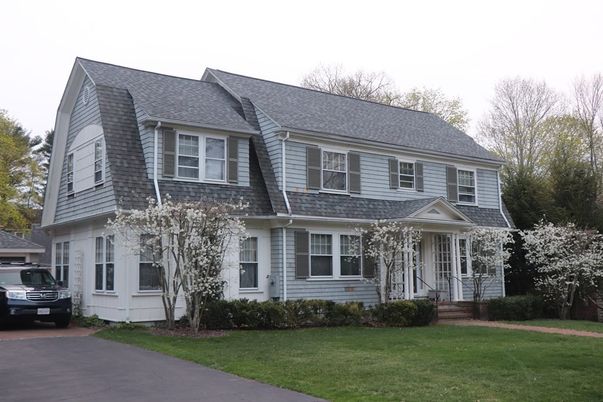 Exterior, Facade, Cape Cod