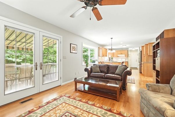 Interior, Kitchen, Pendant Lights, Wood Texture Flooring