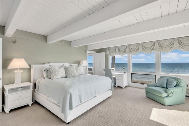 Bedroom, Interior, Water