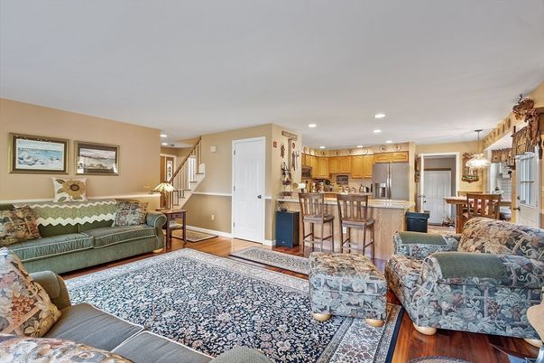 Chandelier, Dining room, Interior, Kitchen, Living room, Pendant Lights, Recessed Lighting, Wood Texture Flooring