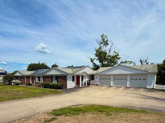 Attached, Exterior, Facade, Brick Facade, Solar Panels, Ranch