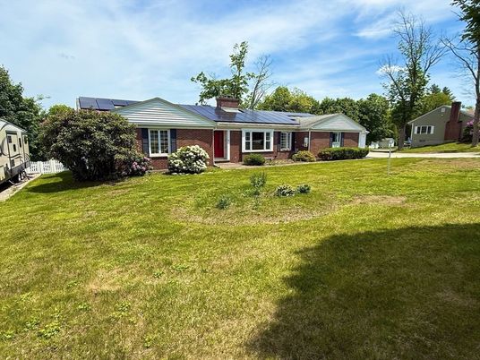 Backyard, Exterior, Facade, Brick Facade, Solar Panels, Ranch