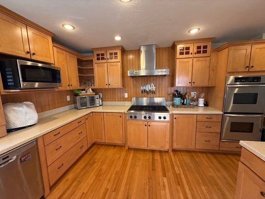 Interior, Kitchen, Recessed Lighting, Stainless Steel Appliances, Wood Texture Flooring