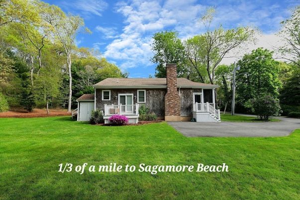 Backyard, Exterior, Facade, Brick Facade, Cape Cod