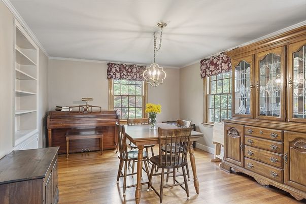 Dining room, Interior, Pendant Lights, Piano, Wood Texture Flooring