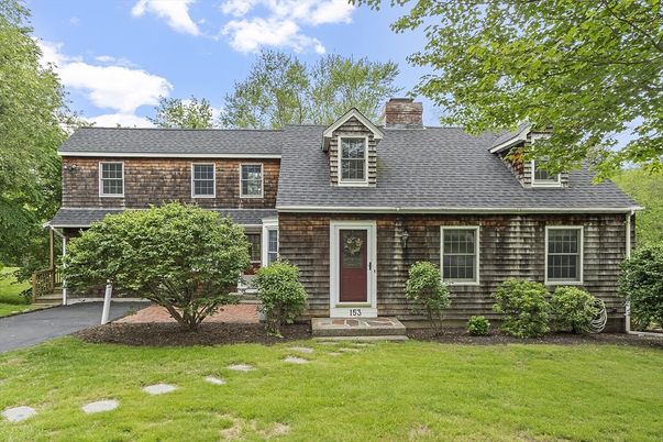 Exterior, Facade, Cape Cod