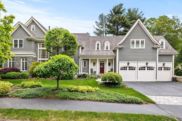Attached, Exterior, Facade, Farmhouse