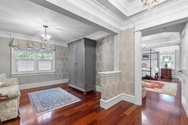 Chandelier, Interior, Wood Texture Flooring