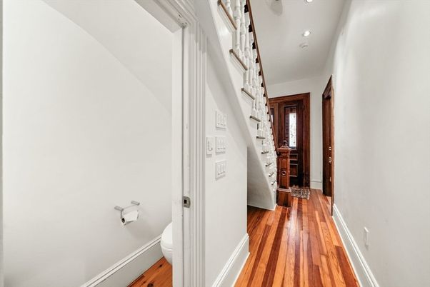 Bathroom, Interior, Recessed Lighting, Wood Texture Flooring