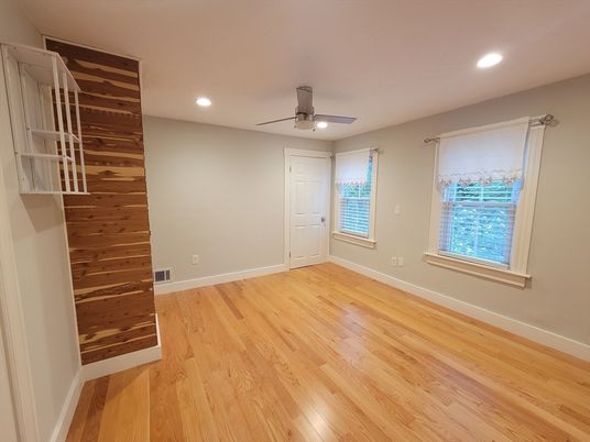 Empty room, Interior, Recessed Lighting, Wood Texture Flooring, Wooden Walls