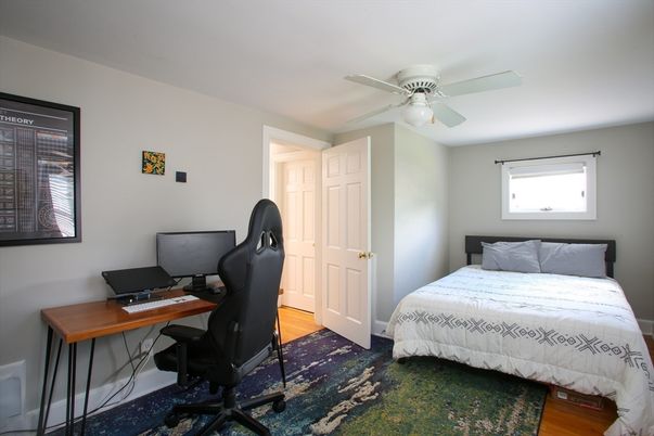 Bedroom, Home Office, Interior, Wood Texture Flooring