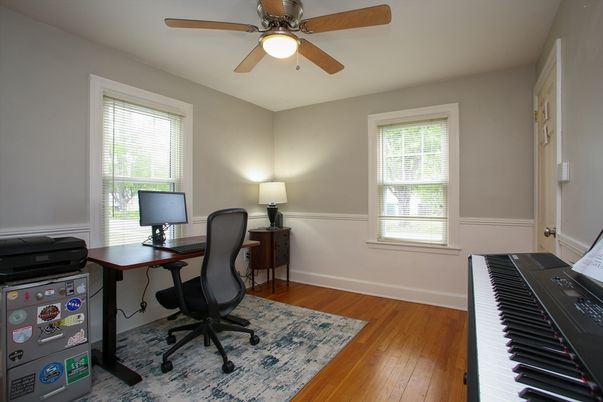 Home Office, Interior, Piano, Wood Texture Flooring