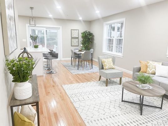 Dining room, Interior, Living room, Pendant Lights, Recessed Lighting, Wood Texture Flooring