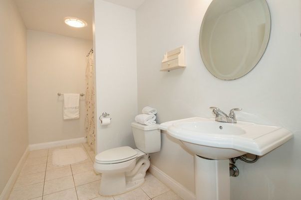 Bathroom, Interior, Recessed Lighting