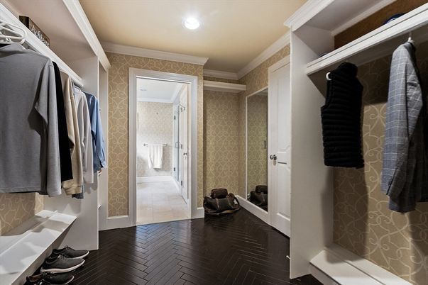 Interior, Recessed Lighting, Walk-in Closets, Wood Texture Flooring