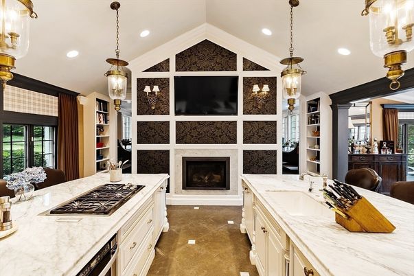 Fireplace, Interior, Kitchen, Pendant Lights, Recessed Lighting